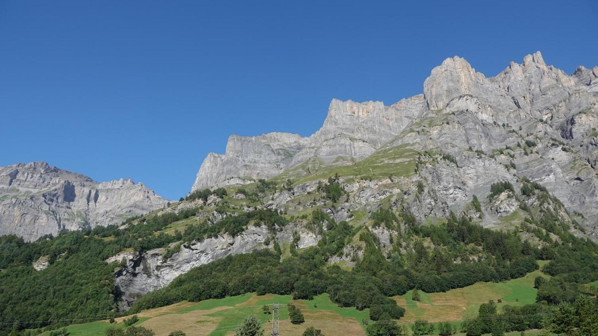 Ferienwohnung Valere B - It'S Magic Gmbh Leukerbad Esterno foto